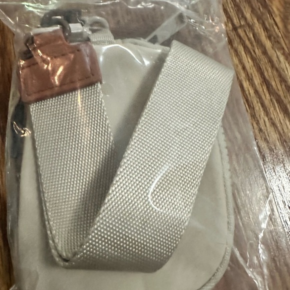 🆕 Double-Pouch Wristlet Wallet with Detachable Coin Purse and Keyring - Picture 8 of 8